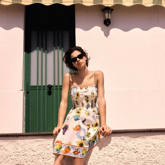 H&M SMOCKED-BODICE DRESS SIZE XS - Picture 7 of 7